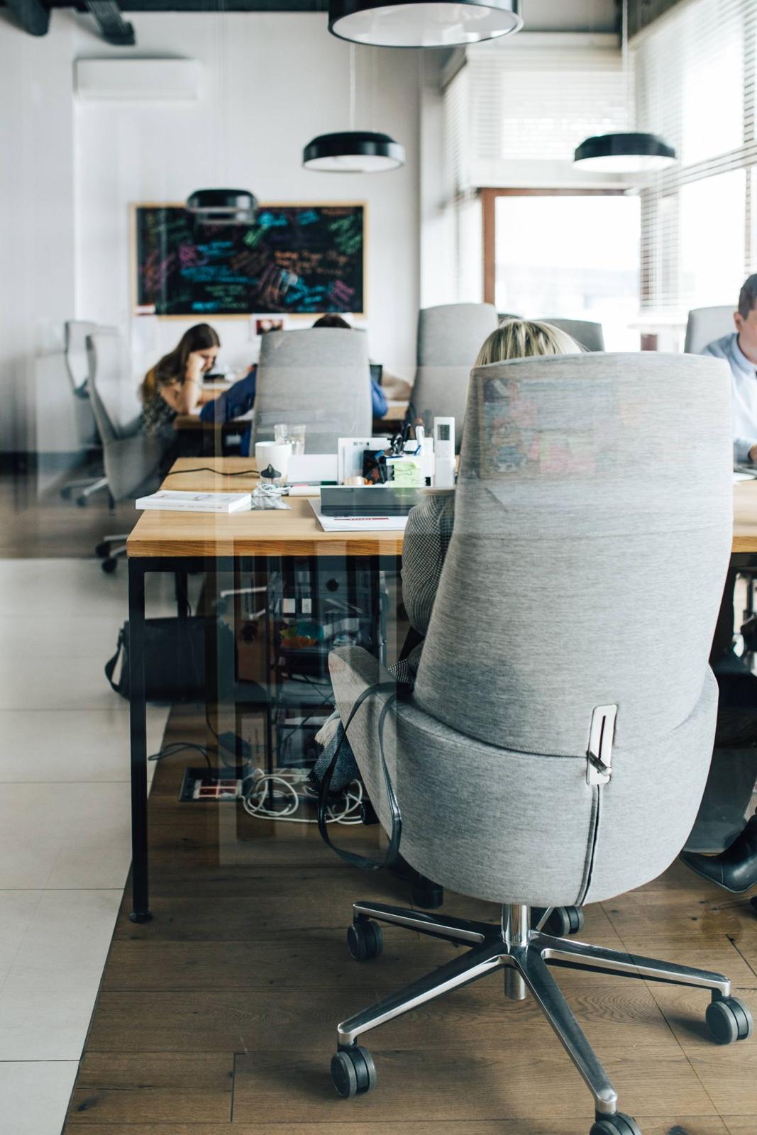 Zona de trabajo del centro de negocios 4broker